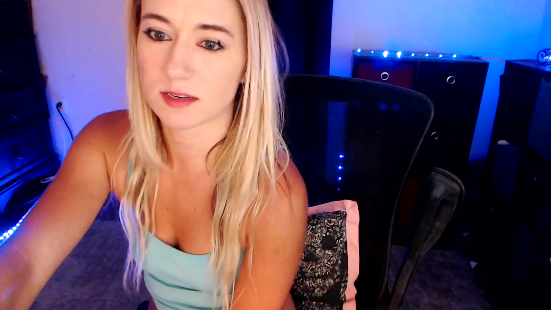 Gallery image thumbnail from SouthernSkye's myfreecams stream on, 06/12/2025, 05:37 image 8 of 20
