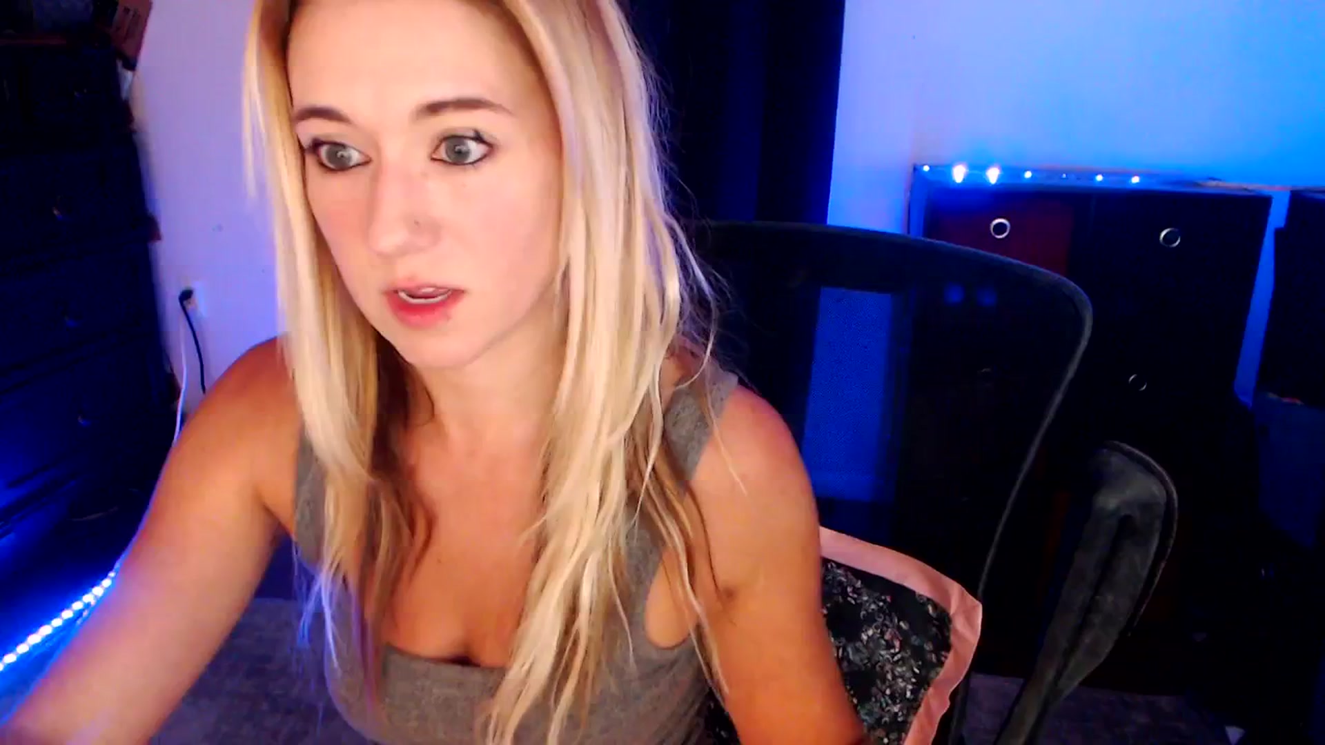 Gallery image thumbnail from SouthernSkye's myfreecams stream on, 06/20/2025, 07:48 image 18 of 20