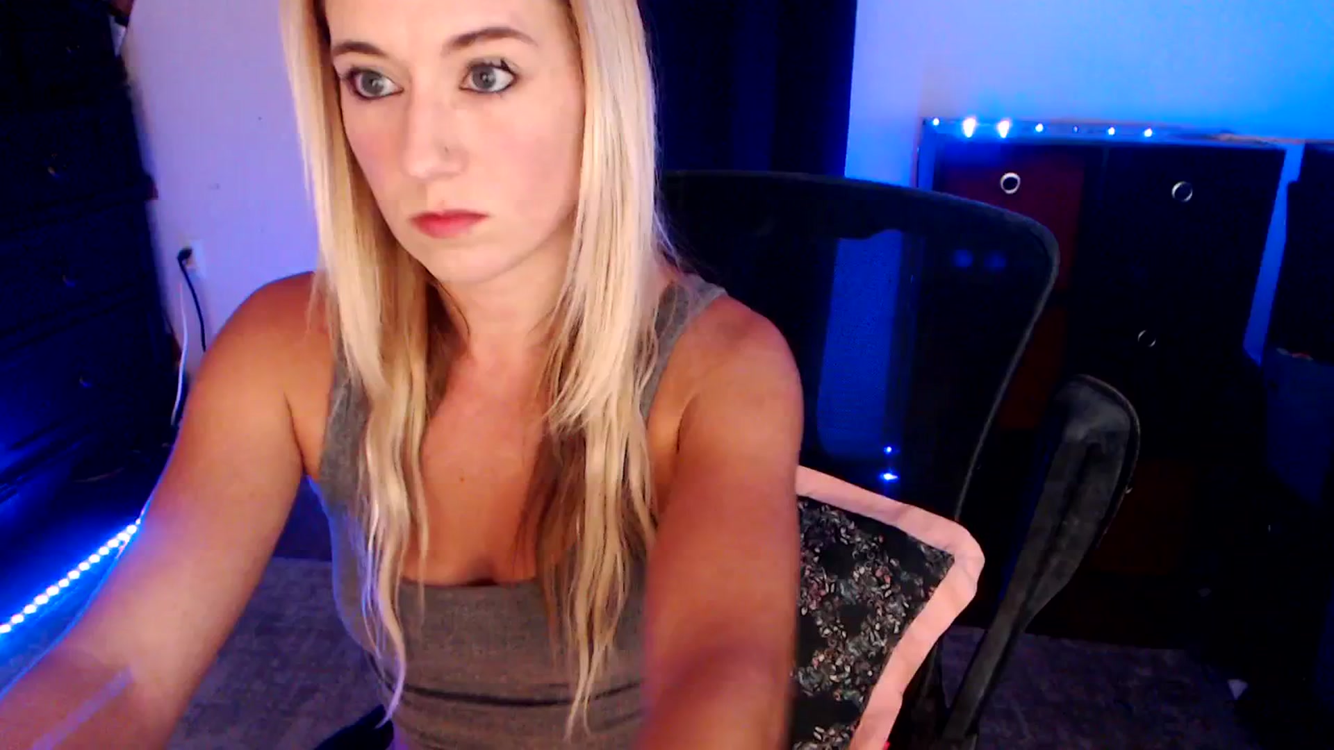 Gallery image thumbnail from SouthernSkye's myfreecams stream on, 06/20/2025, 07:48 image 2 of 20
