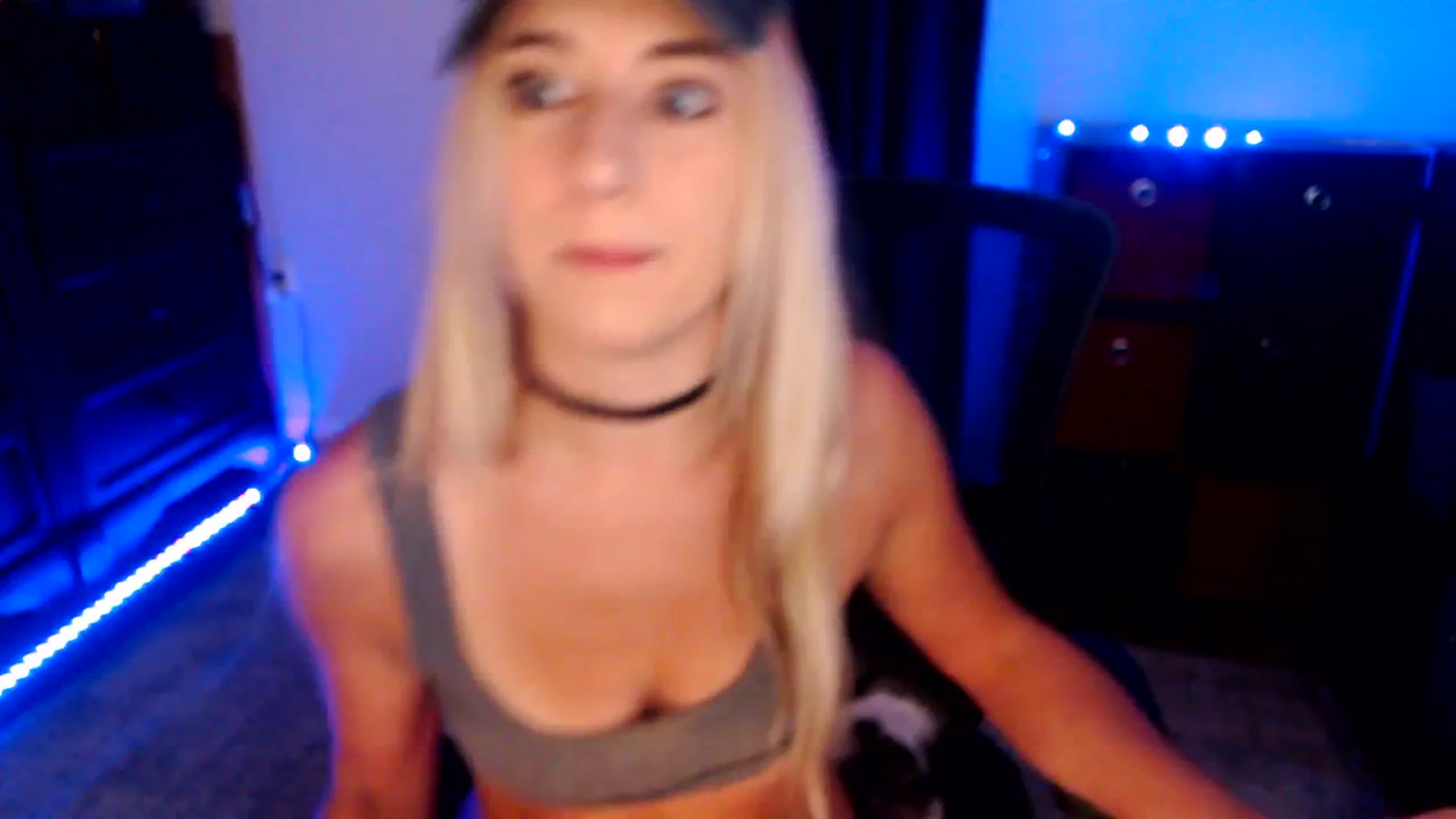 Gallery image thumbnail from SouthernSkye's myfreecams stream on, 07/31/2025, 08:15 image 8 of 20