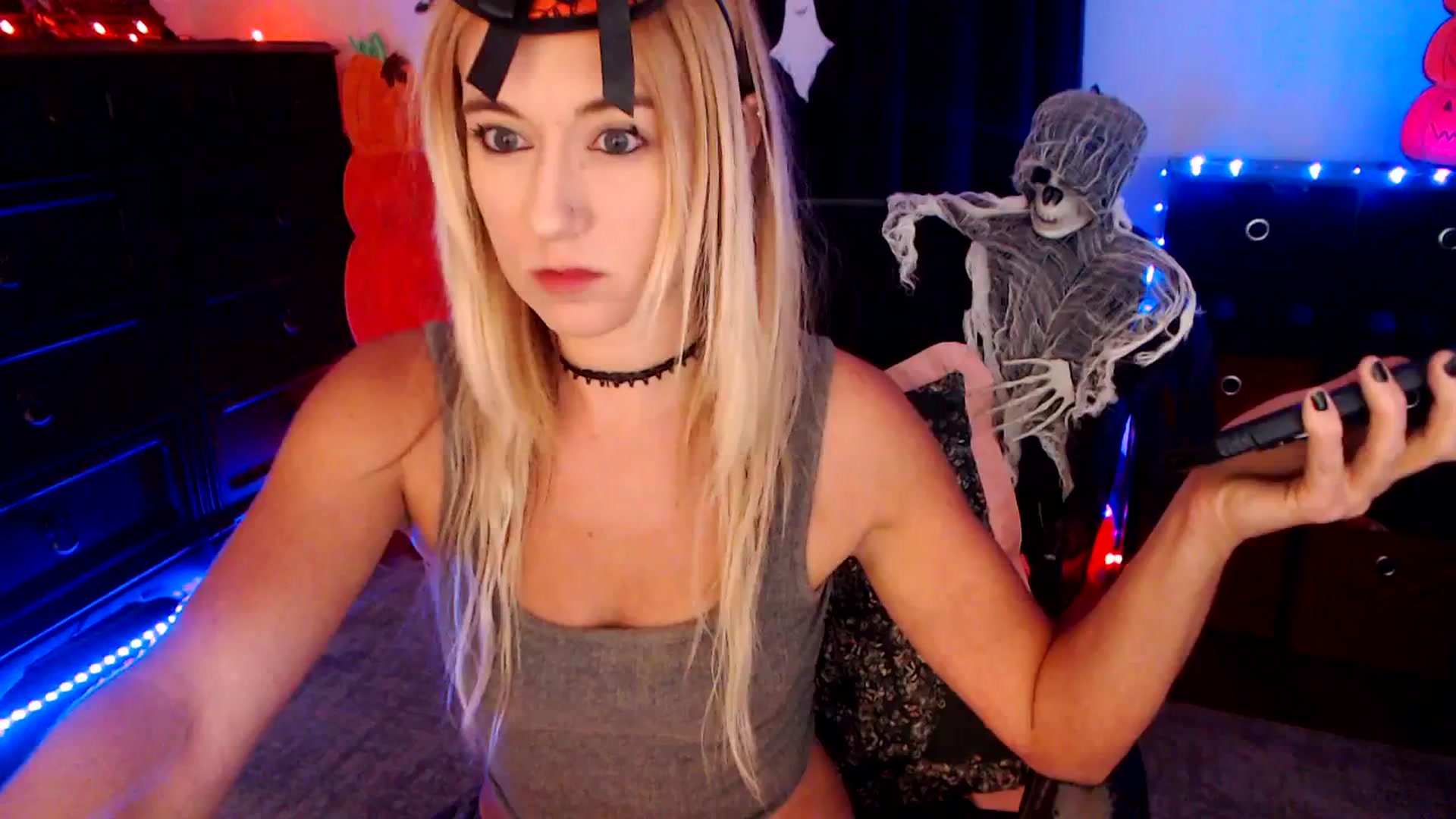 Gallery image thumbnail from SouthernSkye's myfreecams stream on, 10/13/2025, 07:24 image 7 of 20