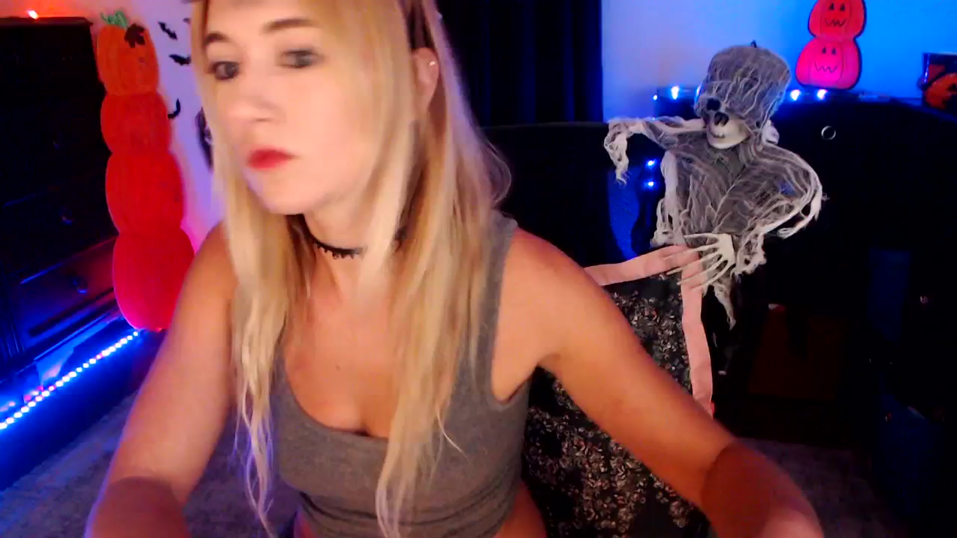 Gallery image thumbnail from SouthernSkye's myfreecams stream on, 10/13/2025, 07:24 image 15 of 20
