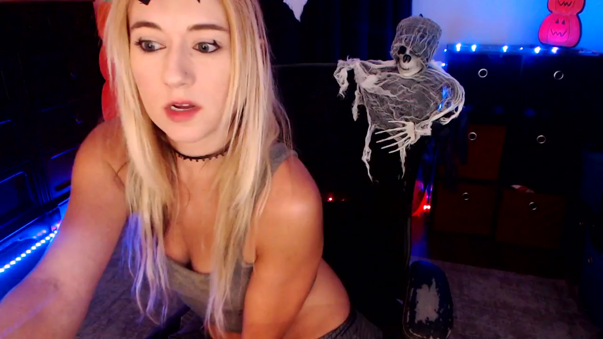 Gallery image thumbnail from SouthernSkye's myfreecams stream on, 10/13/2025, 07:24 image 2 of 20