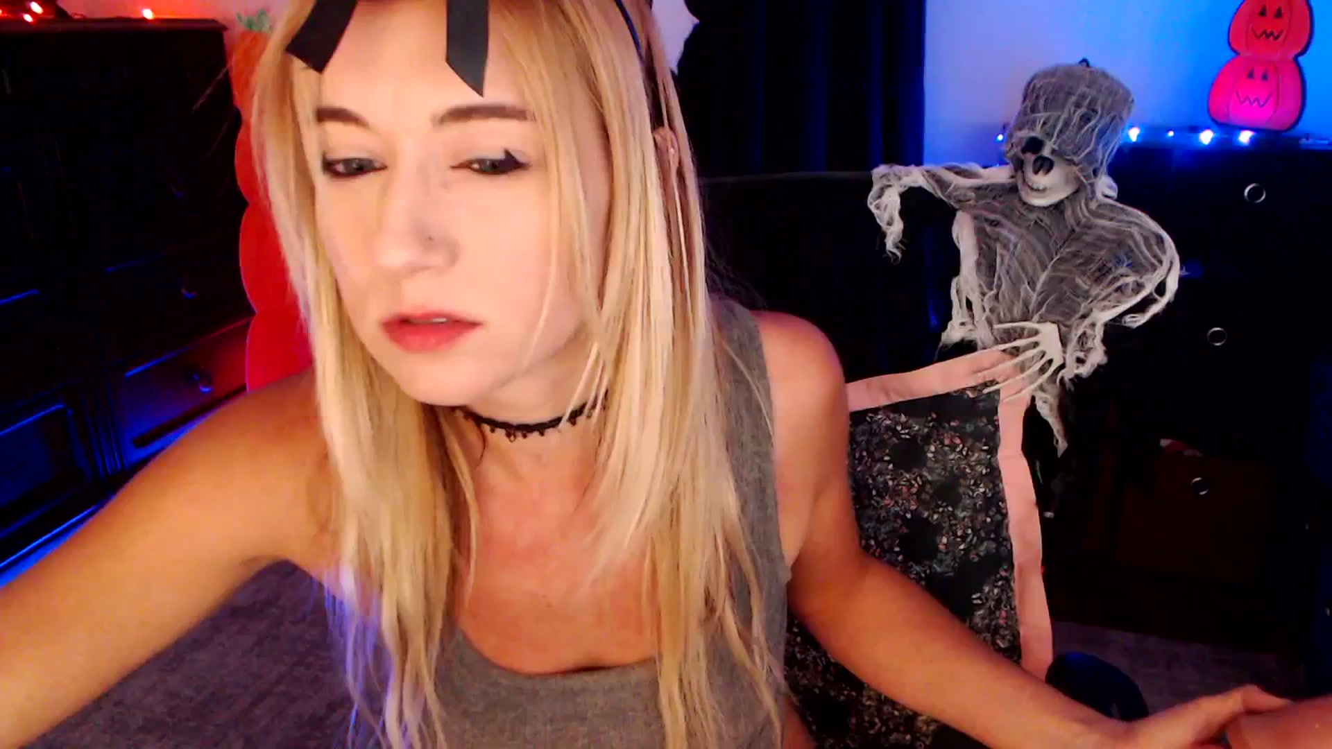 Gallery image thumbnail from SouthernSkye's myfreecams stream on, 10/13/2025, 07:24 image 17 of 20