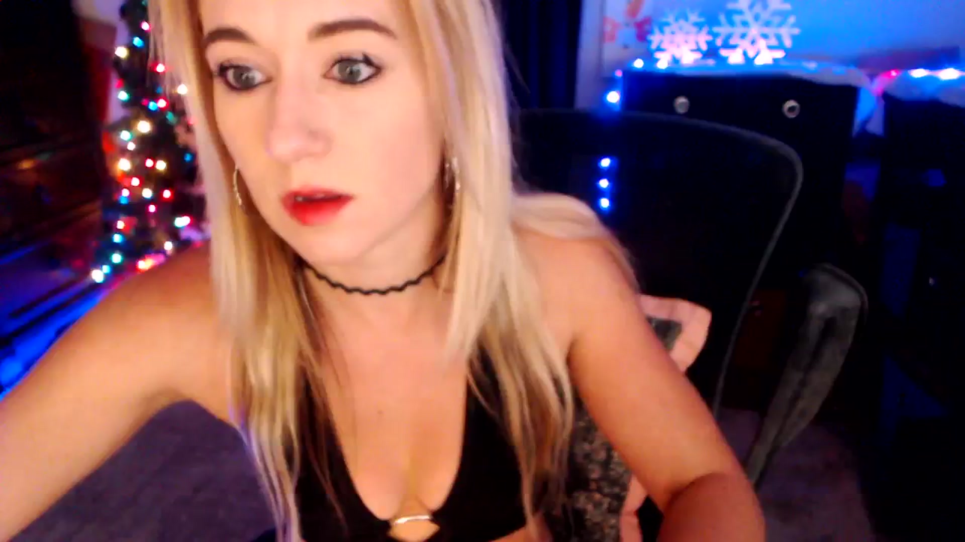 Gallery image thumbnail from SouthernSkye's myfreecams stream on, 12/30/2025, 09:21 image 6 of 20