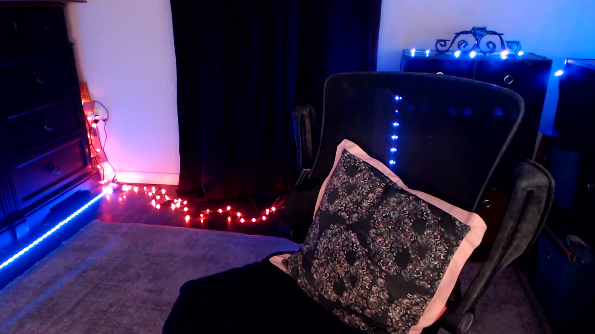 Gallery image thumbnail from SouthernSkye's myfreecams stream on, 01/13/2026, 07:44 image 14 of 20