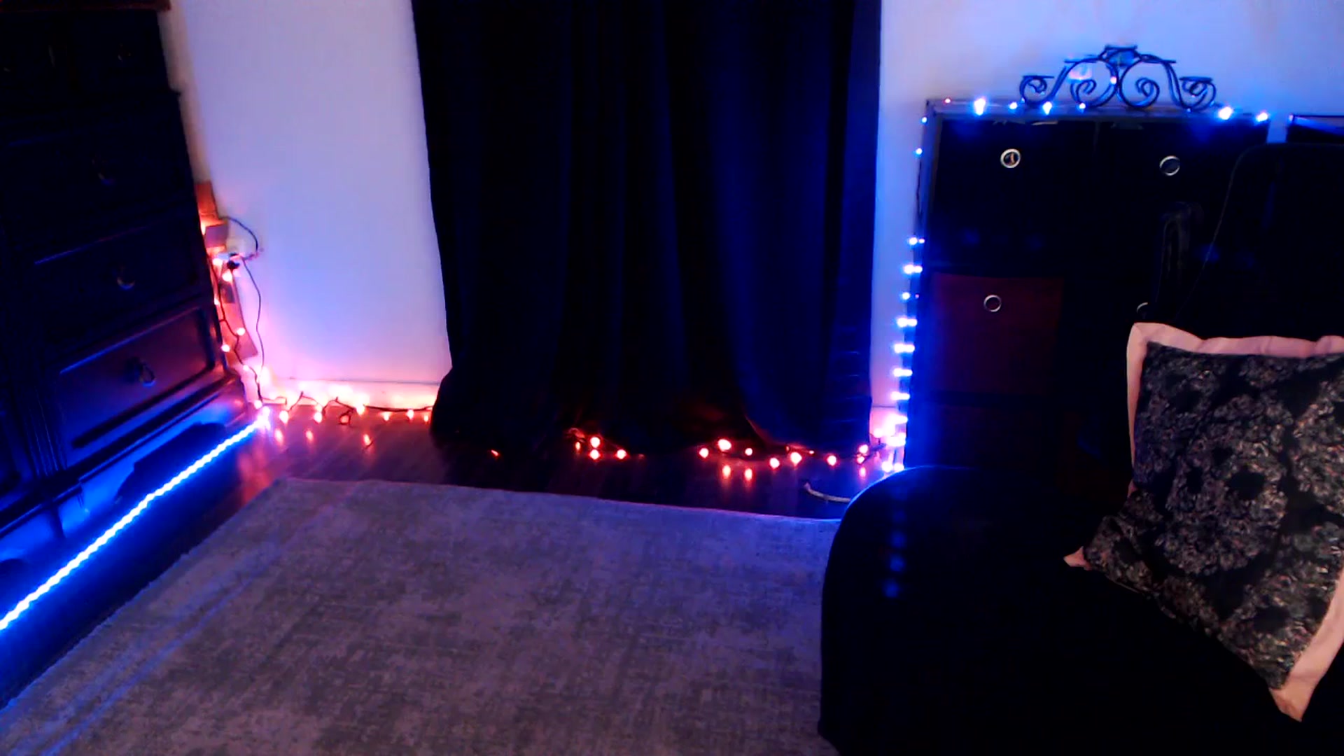 Gallery image thumbnail from SouthernSkye's myfreecams stream on, 01/21/2026, 08:17 image 19 of 20