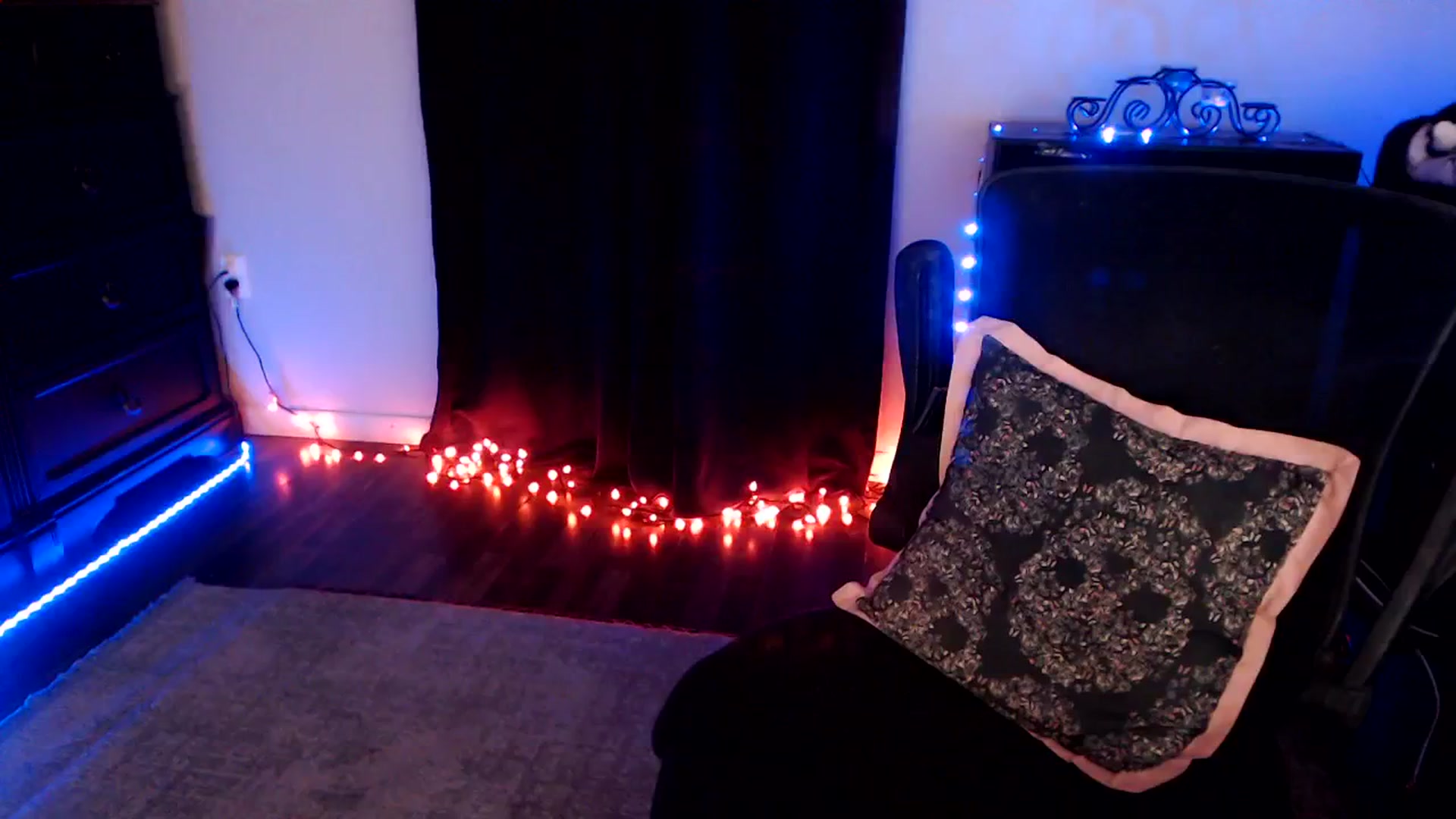 Gallery image thumbnail from SouthernSkye's myfreecams stream on, 02/14/2026, 08:56 image 9 of 20