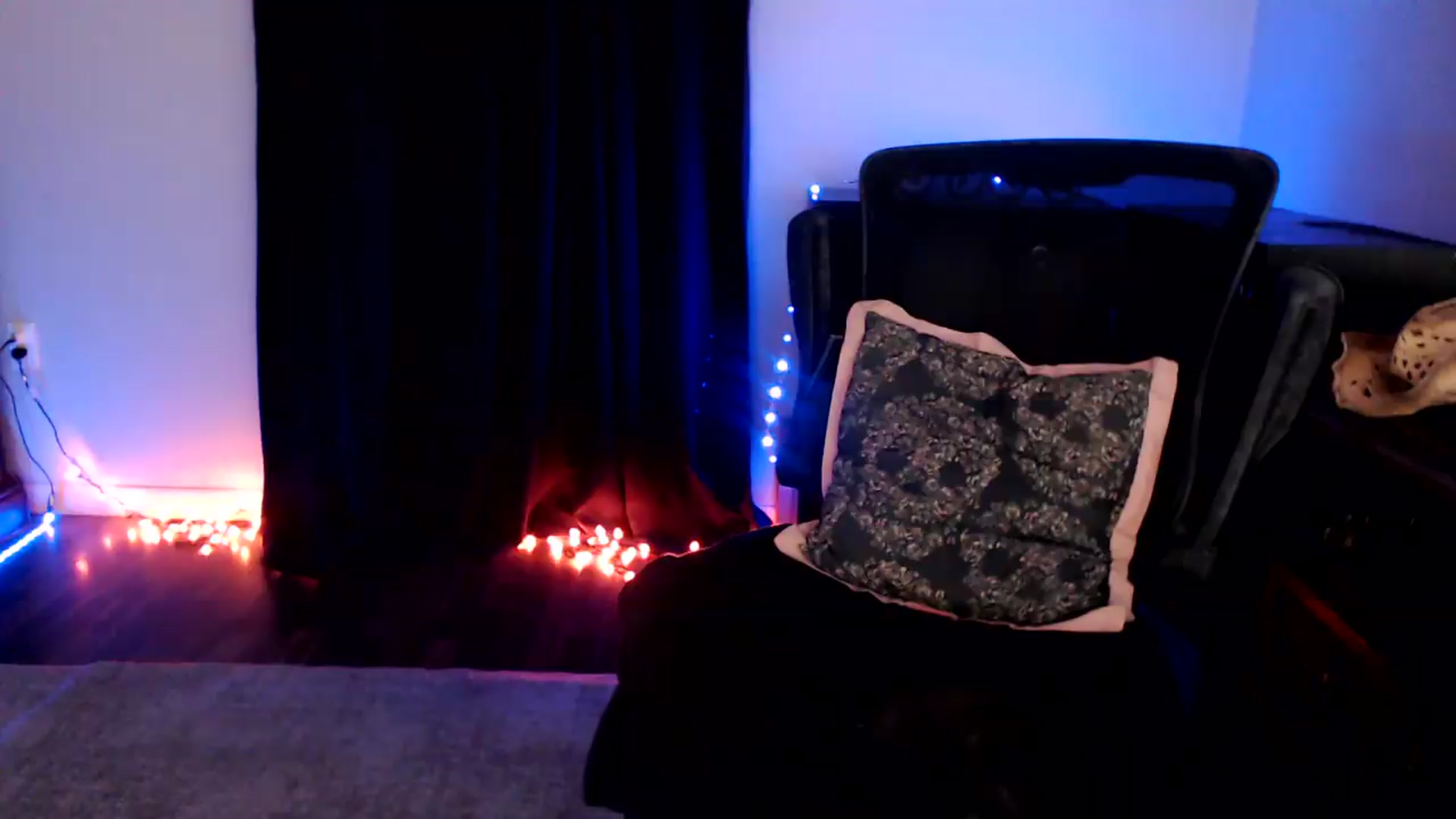 Gallery image thumbnail from SouthernSkye's myfreecams stream on, 07/06/2026, 09:02 image 13 of 20