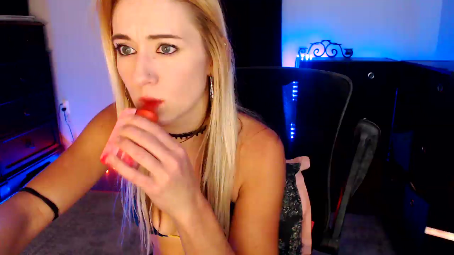 Gallery image thumbnail from SouthernSkye's myfreecams stream on, 08/12/2026, 08:02 image 5 of 20