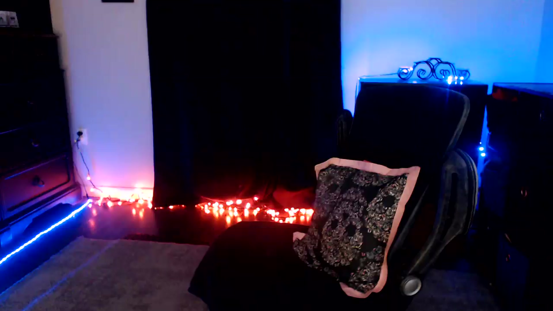 Gallery image thumbnail from SouthernSkye's myfreecams stream on, 09/05/2026, 08:28 image 15 of 20