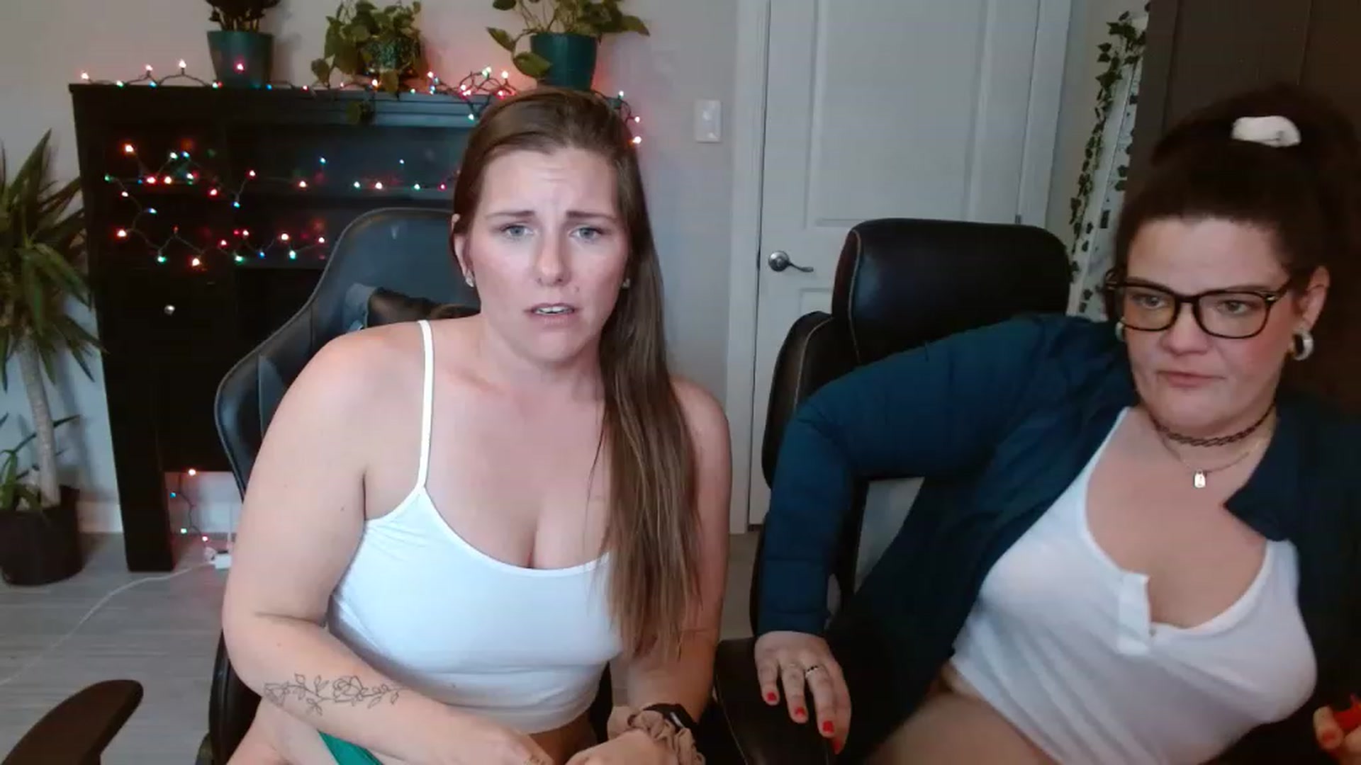 Gallery image thumbnail from SouthernmilfK's myfreecams stream on, 11/14/2022, 19:42 image 7 of 20