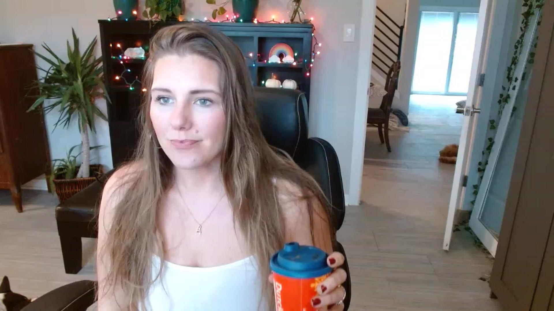 Gallery image thumbnail from SouthernmilfK's myfreecams stream on, 11/19/2022, 19:28 image 2 of 20