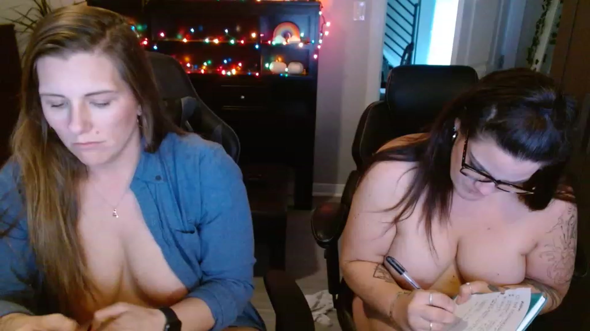 Gallery image thumbnail from SouthernmilfK's myfreecams stream on, 11/23/2022, 22:57 image 16 of 20