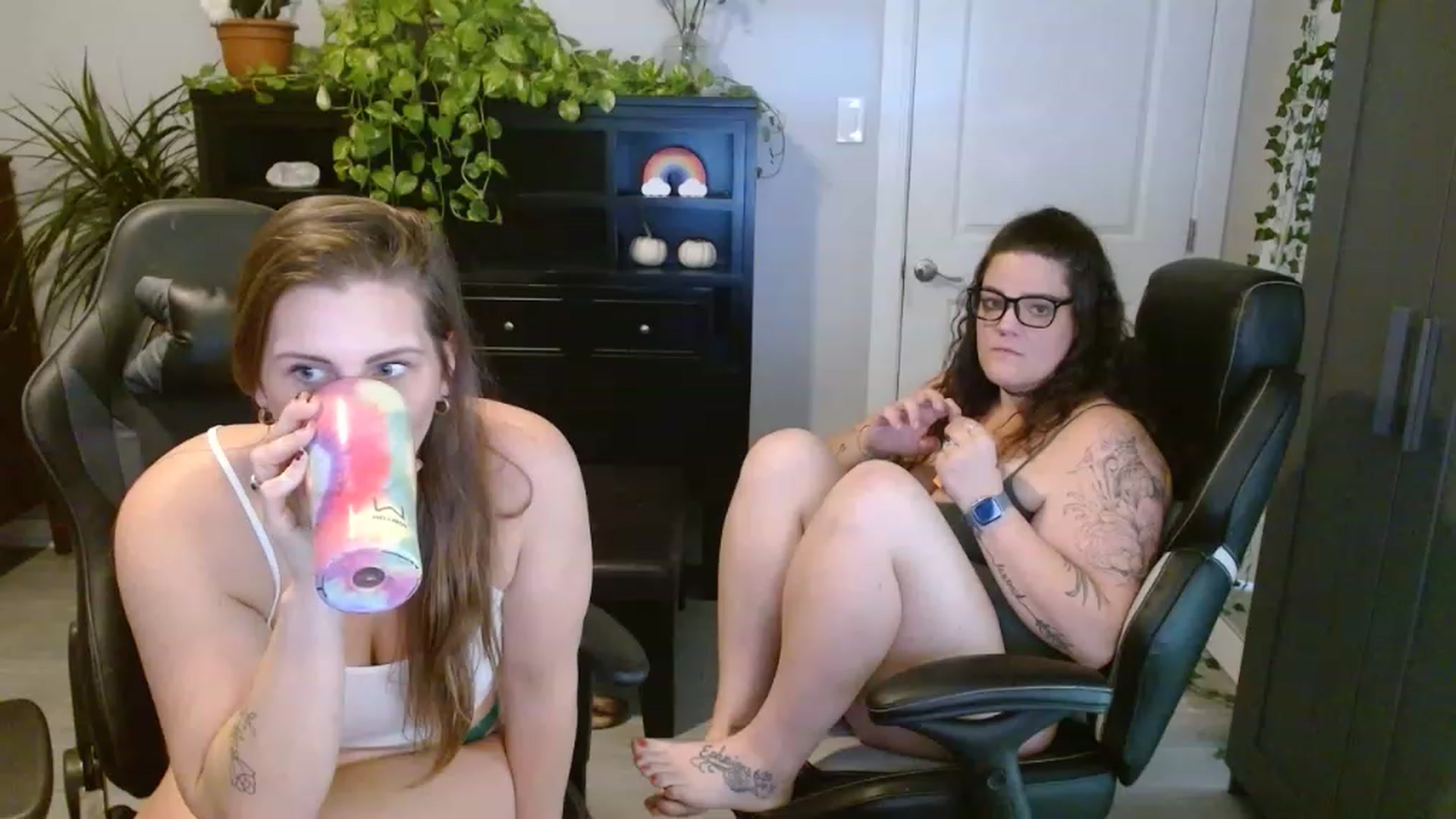 Gallery image thumbnail from SouthernmilfK's myfreecams stream on, 11/28/2022, 18:57 image 20 of 20
