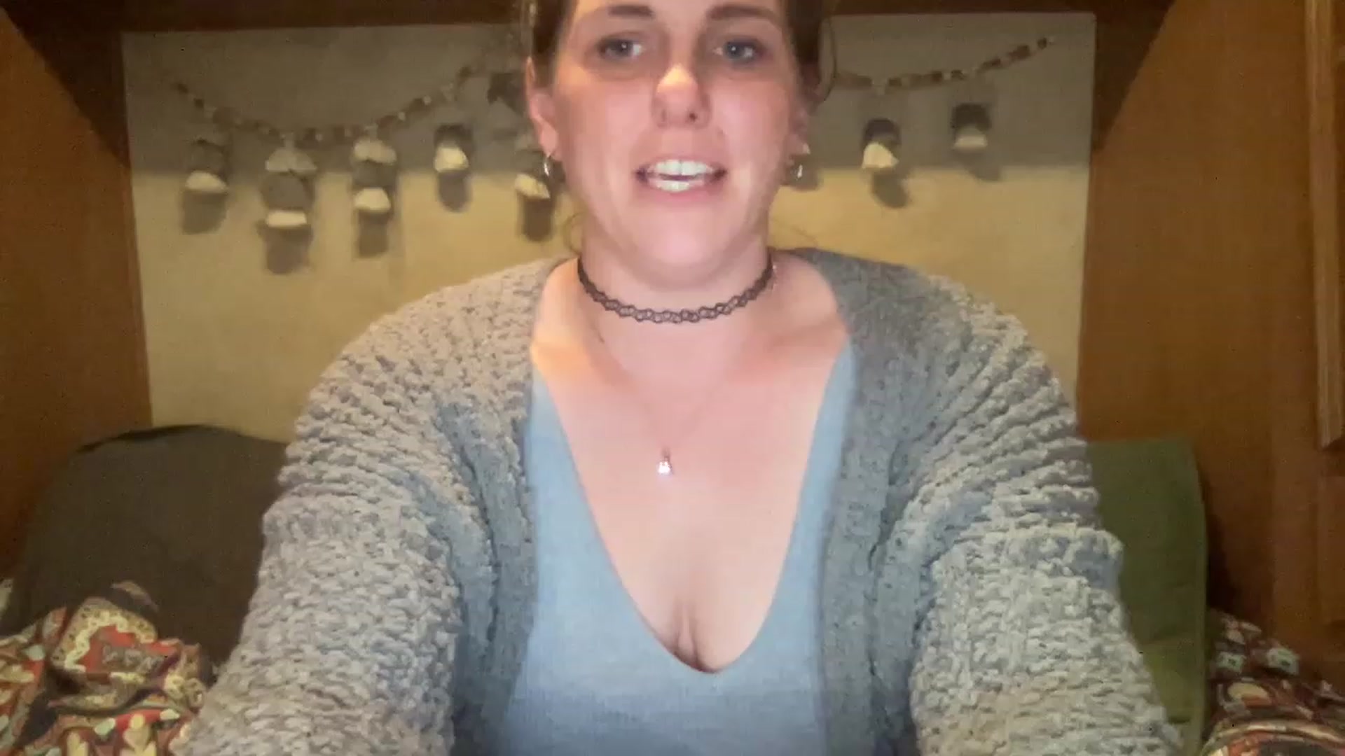 Gallery image thumbnail from SouthernmilfK's myfreecams stream on, 04/05/2023, 08:05 image 4 of 20
