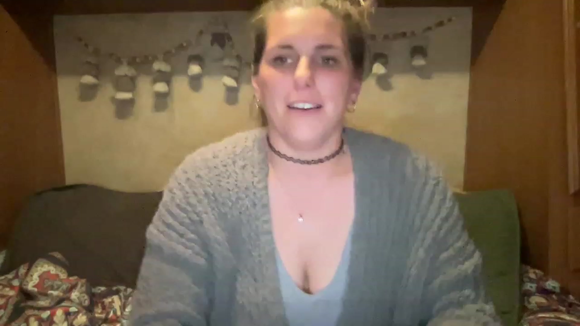 Gallery image thumbnail from SouthernmilfK's myfreecams stream on, 04/05/2023, 08:05 image 2 of 20
