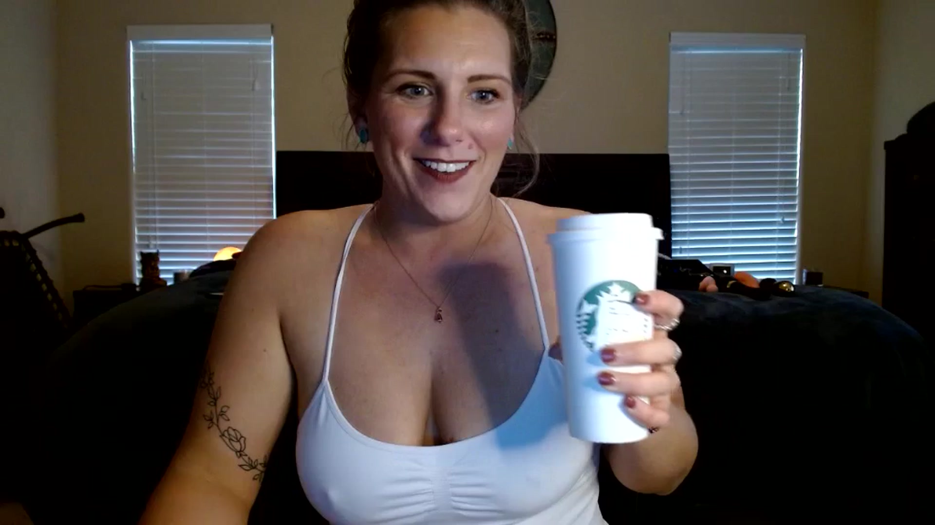 Gallery image thumbnail from SouthernmilfK's myfreecams stream on, 10/30/2023, 20:39 image 16 of 20
