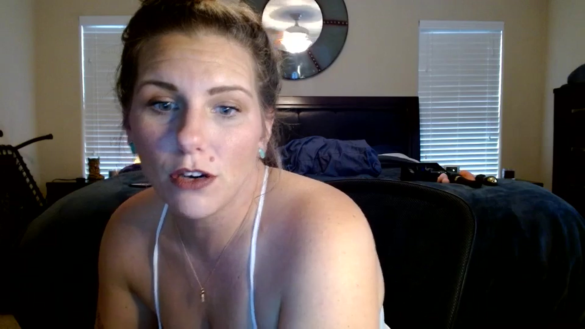 Gallery image thumbnail from SouthernmilfK's myfreecams stream on, 10/30/2023, 20:39 image 19 of 20