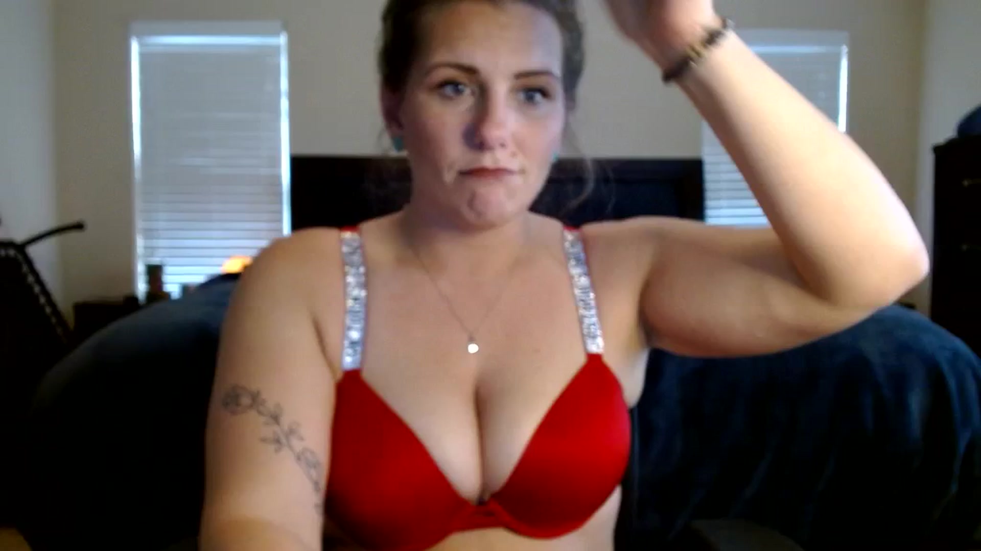 Gallery image thumbnail from SouthernmilfK's myfreecams stream on, 10/30/2023, 22:16 image 5 of 20
