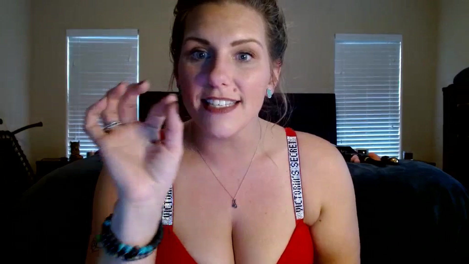 Gallery image thumbnail from SouthernmilfK's myfreecams stream on, 10/30/2023, 22:16 image 18 of 20