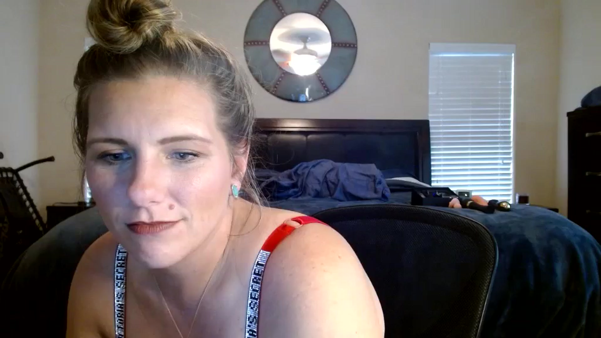Gallery image thumbnail from SouthernmilfK's myfreecams stream on, 10/30/2023, 22:16 image 10 of 20