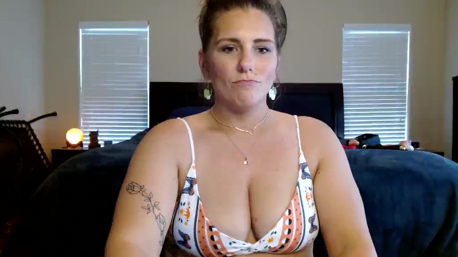 Gallery image thumbnail from SouthernmilfK's myfreecams stream on, 11/01/2023, 17:35 image 19 of 20