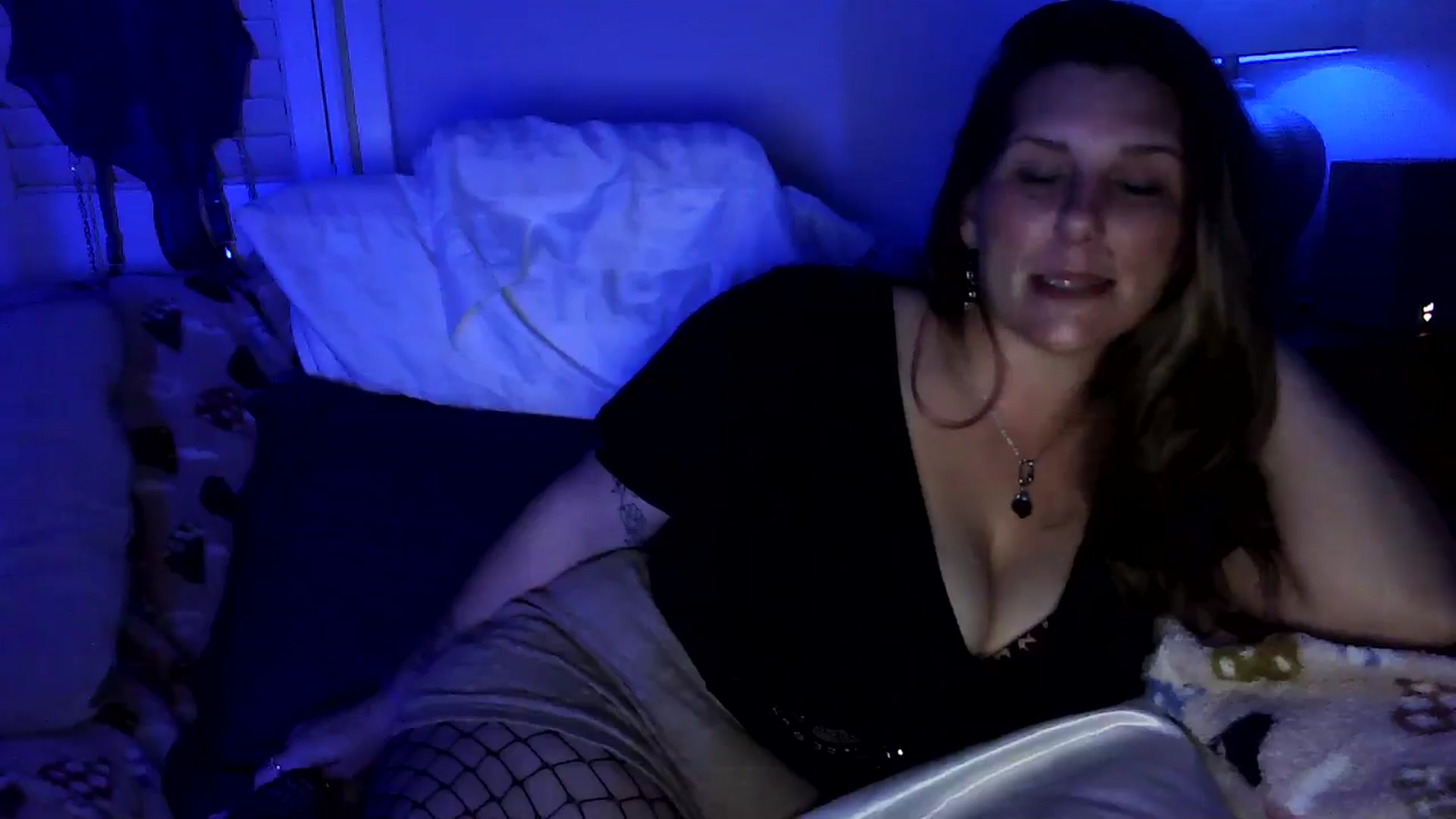 Gallery image thumbnail from SouthernmilfK's myfreecams stream on, 09/30/2024, 09:58 image 6 of 20