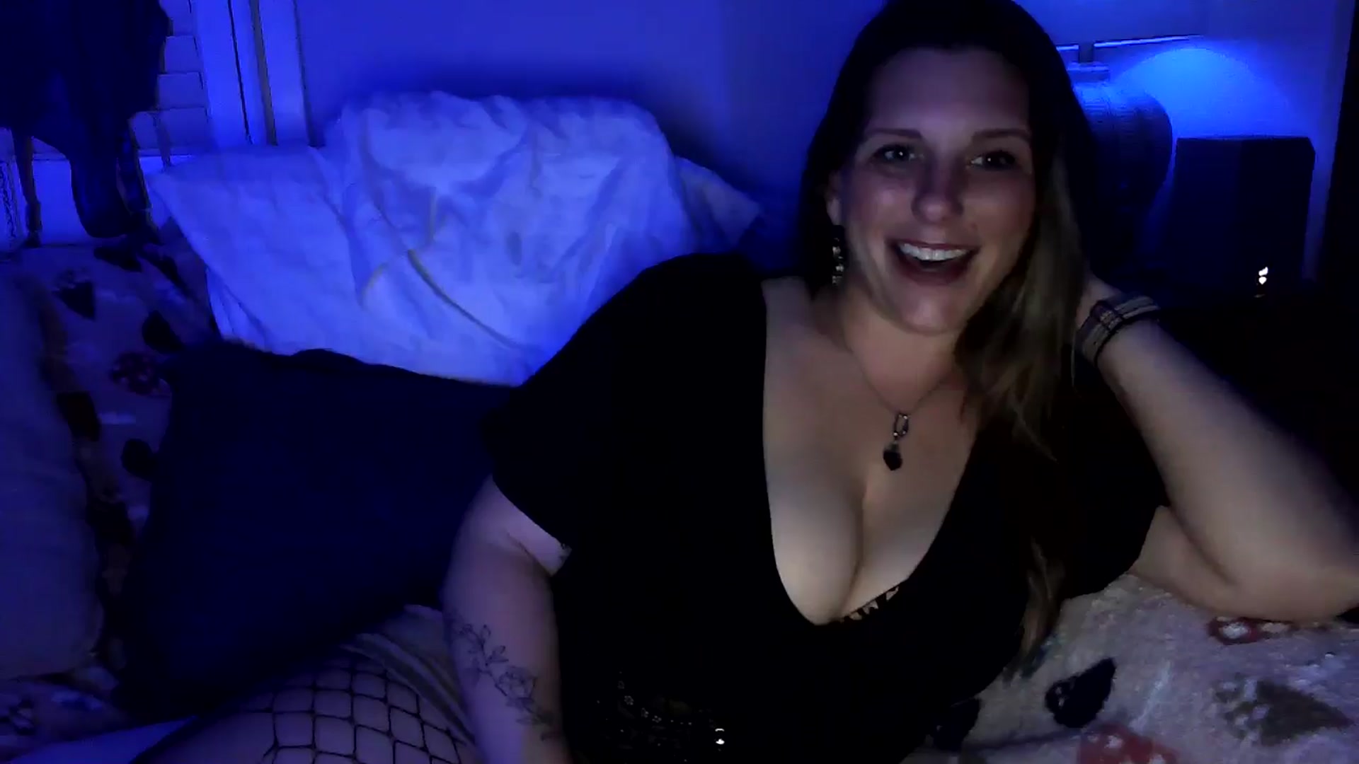 Gallery image thumbnail from SouthernmilfK's myfreecams stream on, 09/30/2024, 09:58 image 14 of 20