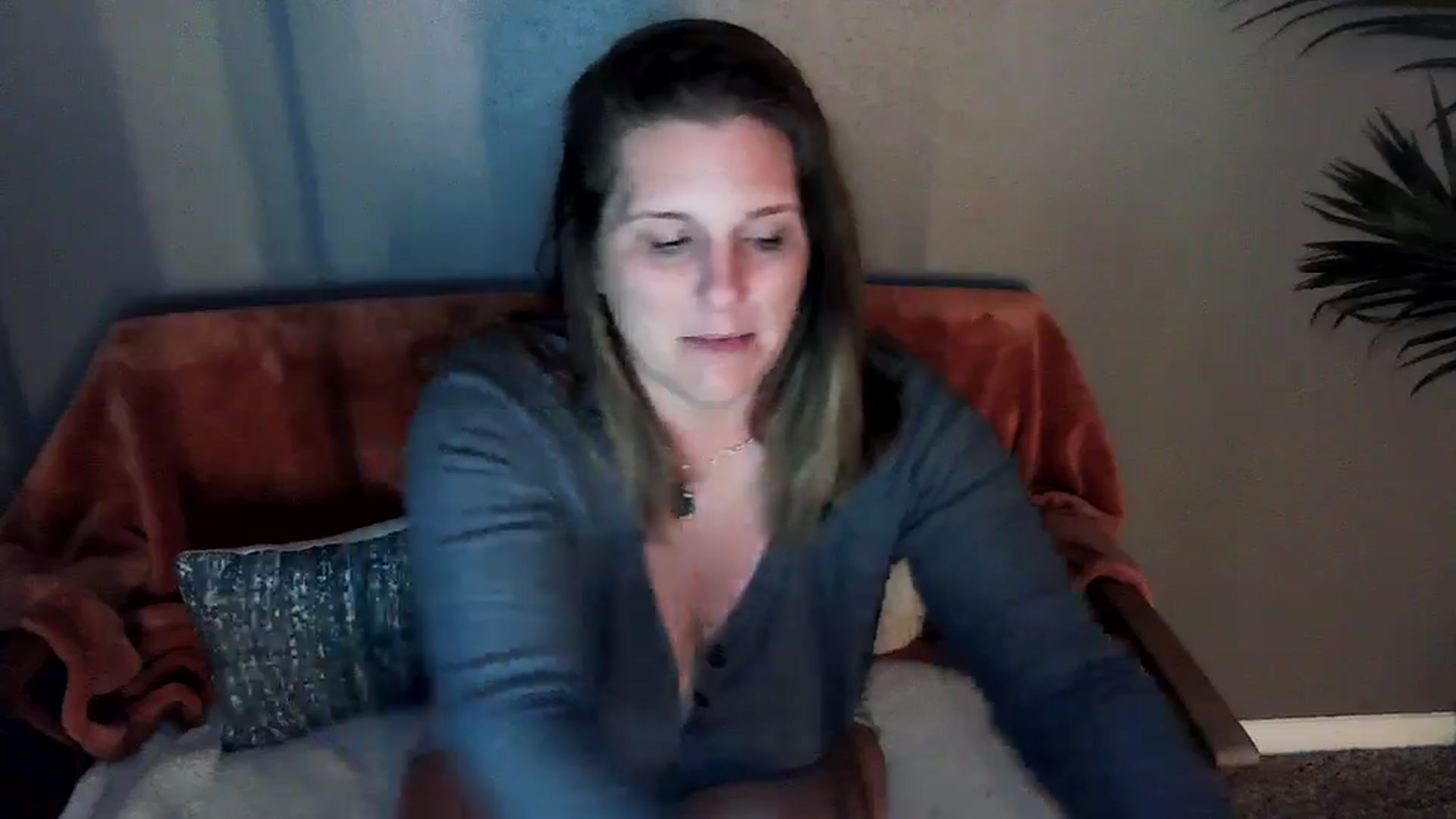 Gallery image thumbnail from SouthernmilfK's myfreecams stream on, 04/21/2025, 09:43 image 12 of 20