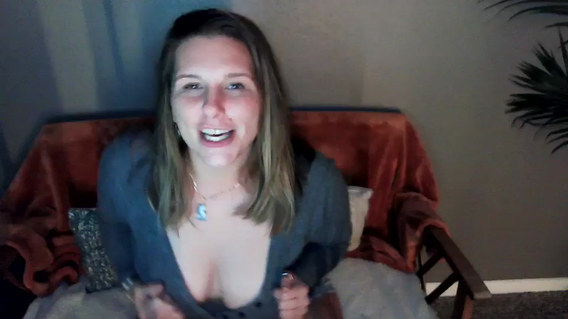 Gallery image thumbnail from SouthernmilfK's myfreecams stream on, 04/21/2025, 09:43 image 3 of 20