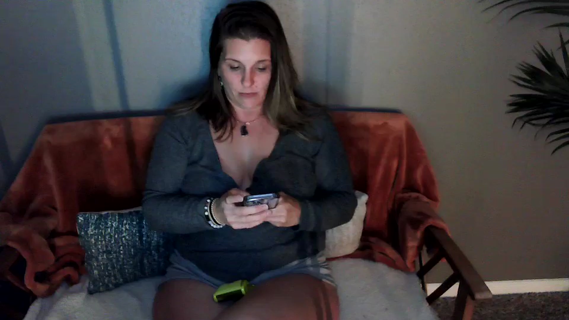 Gallery image thumbnail from SouthernmilfK's myfreecams stream on, 04/21/2025, 09:43 image 17 of 20