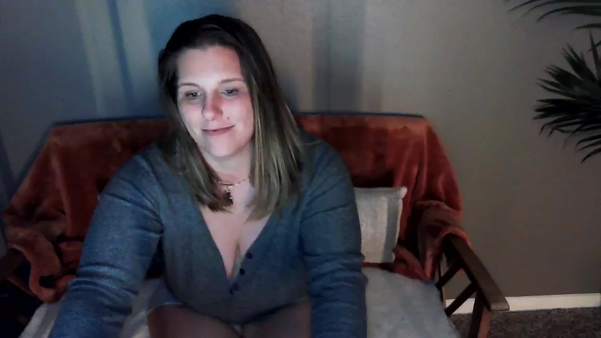 Gallery image thumbnail from SouthernmilfK's myfreecams stream on, 04/21/2025, 10:03 image 13 of 20