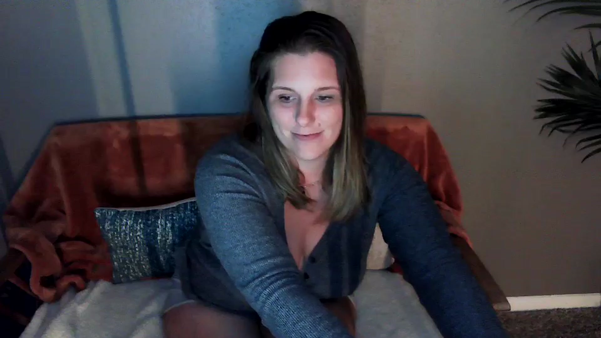 Gallery image thumbnail from SouthernmilfK's myfreecams stream on, 04/21/2025, 10:03 image 16 of 20