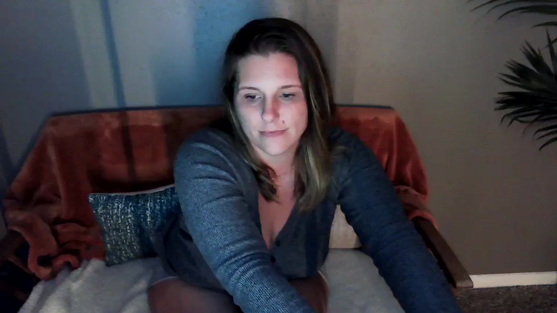Gallery image thumbnail from SouthernmilfK's myfreecams stream on, 04/21/2025, 10:03 image 18 of 20