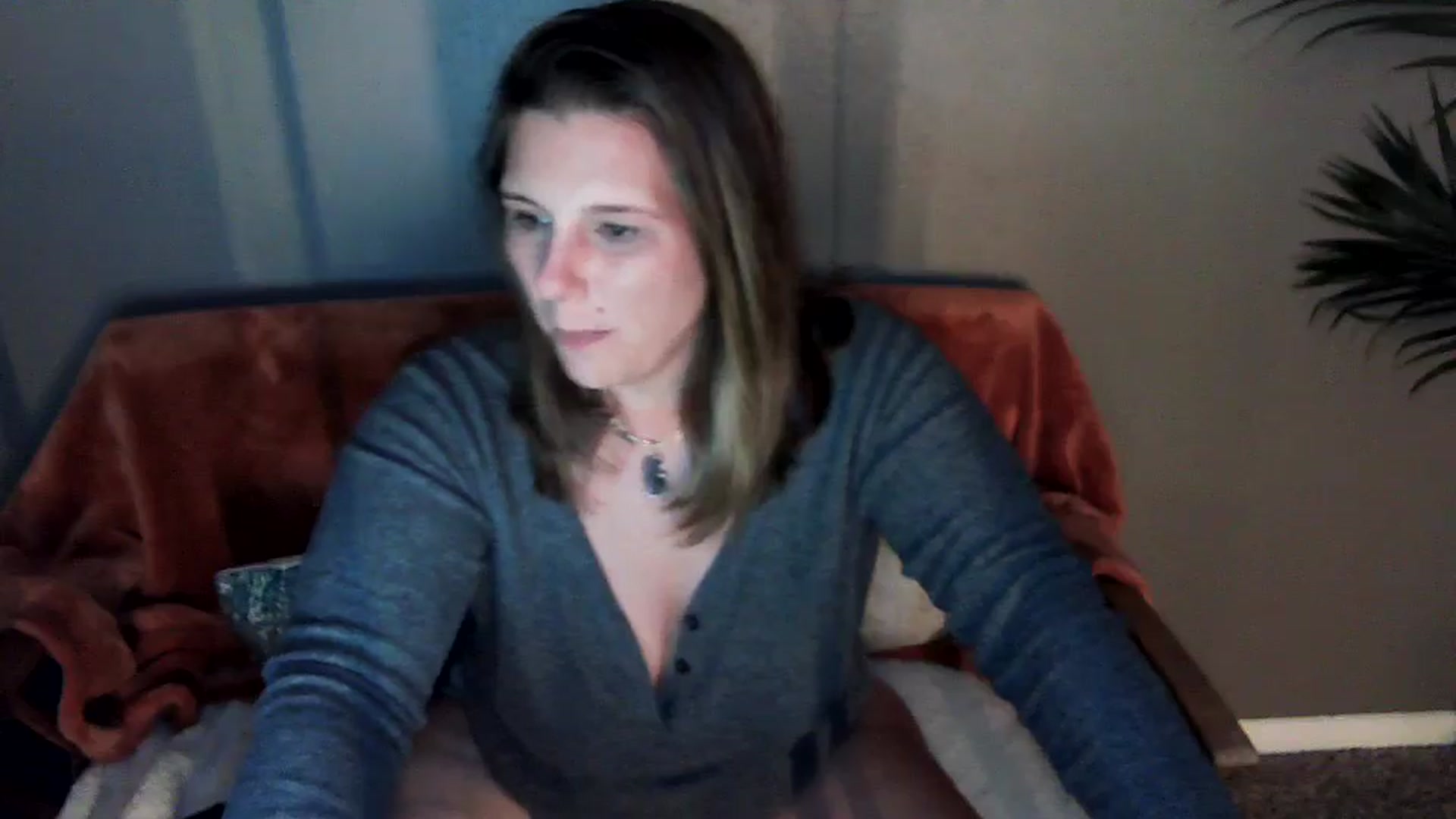 Gallery image thumbnail from SouthernmilfK's myfreecams stream on, 04/21/2025, 10:03 image 9 of 20