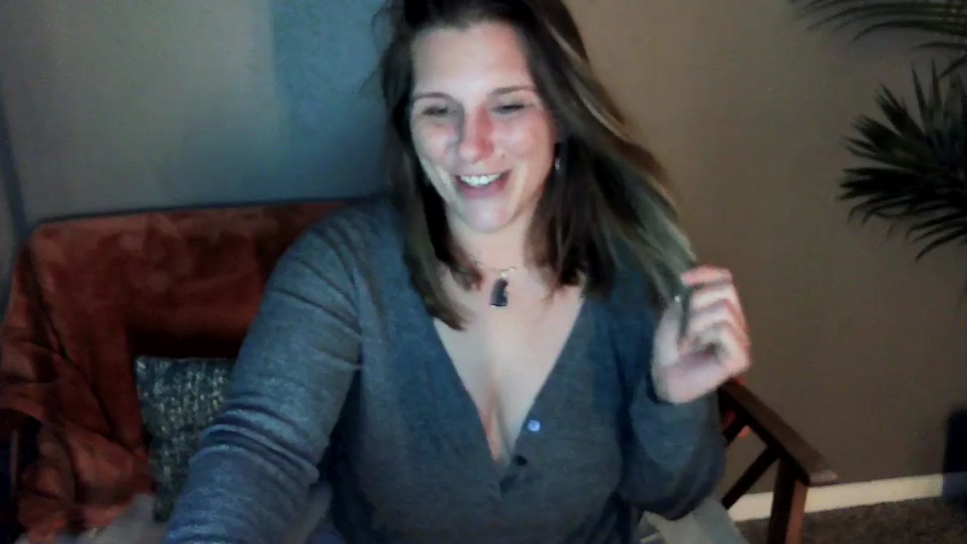 Gallery image thumbnail from SouthernmilfK's myfreecams stream on, 04/21/2025, 12:04 image 4 of 20