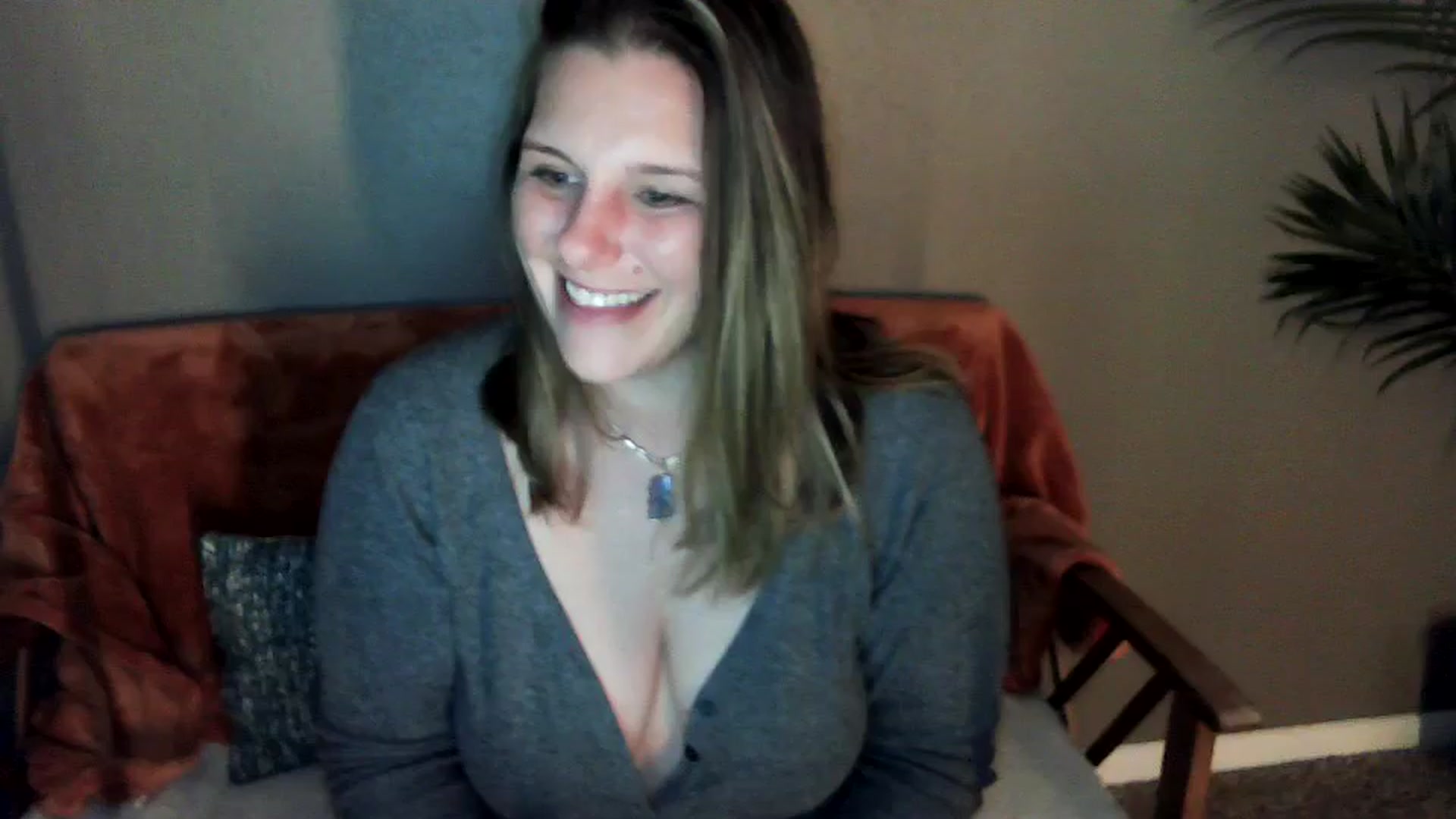 Gallery image thumbnail from SouthernmilfK's myfreecams stream on, 04/21/2025, 12:04 image 8 of 20