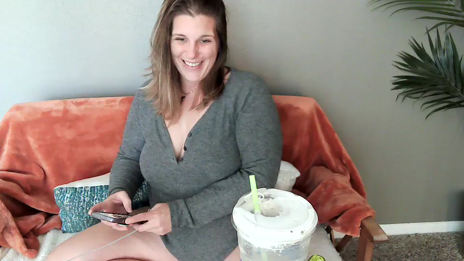 Gallery image thumbnail from SouthernmilfK's myfreecams stream on, 04/21/2025, 15:37 image 2 of 20