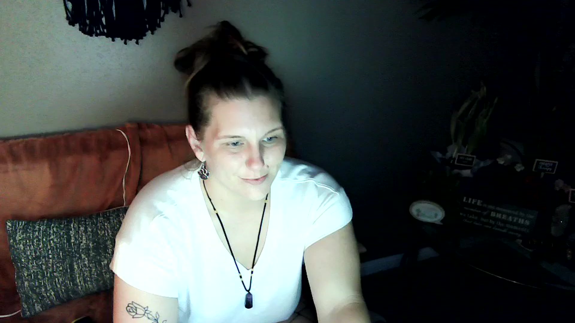 Gallery image thumbnail from SouthernmilfK's myfreecams stream on, 04/26/2025, 11:32 image 3 of 20
