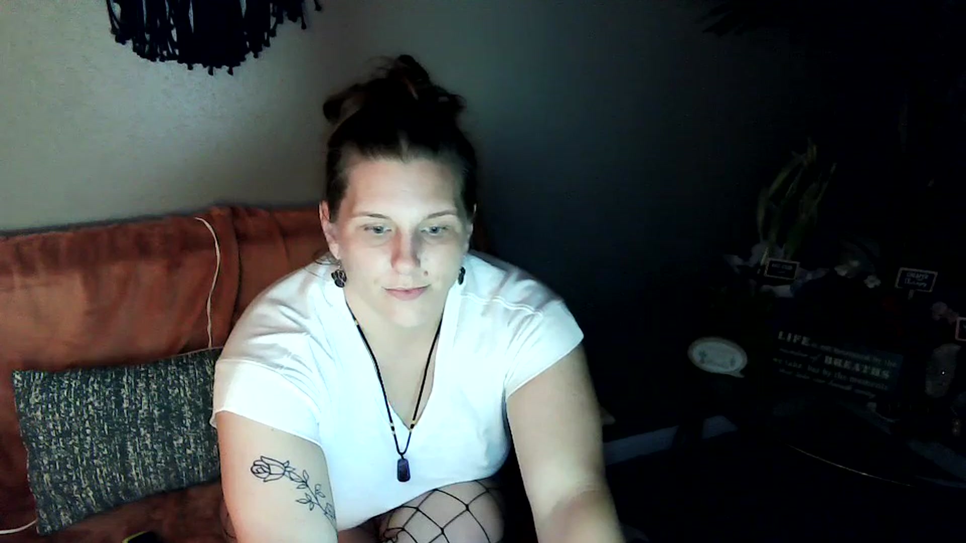 Gallery image thumbnail from SouthernmilfK's myfreecams stream on, 04/26/2025, 11:32 image 4 of 20