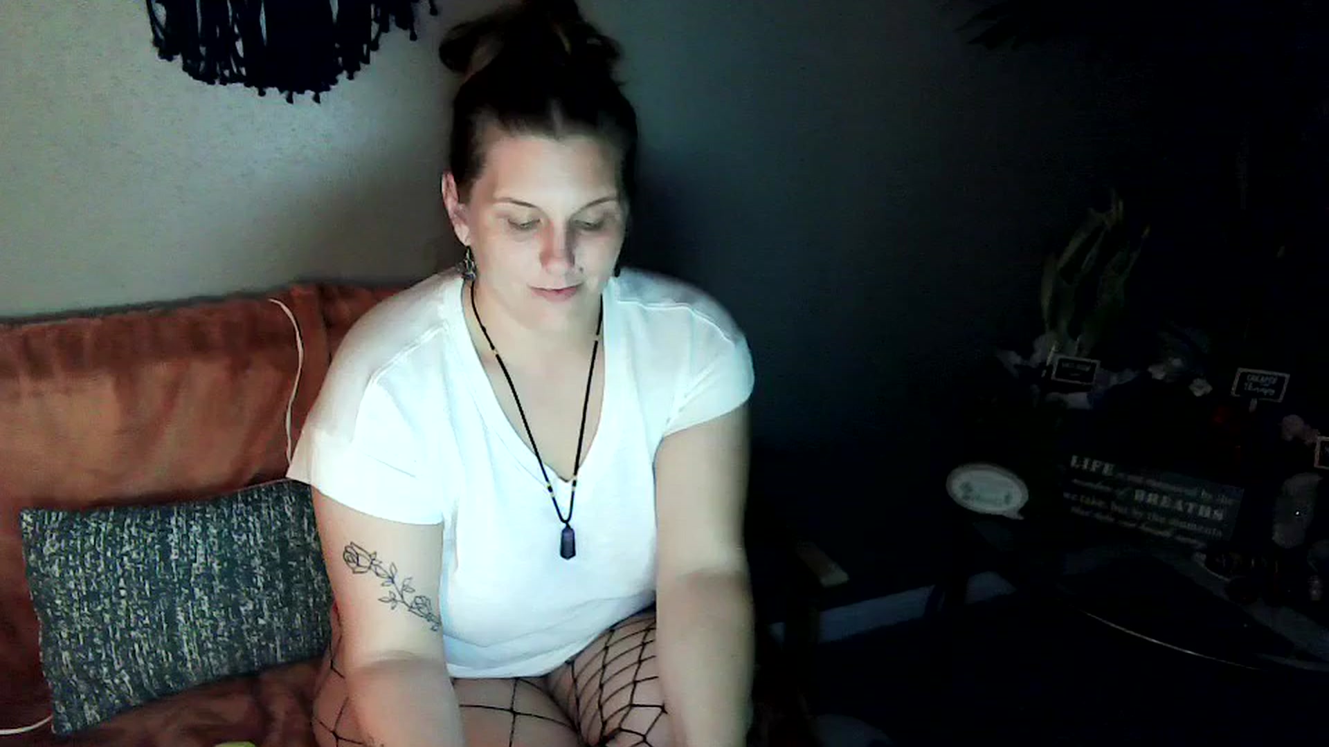 Gallery image thumbnail from SouthernmilfK's myfreecams stream on, 04/26/2025, 11:32 image 6 of 20