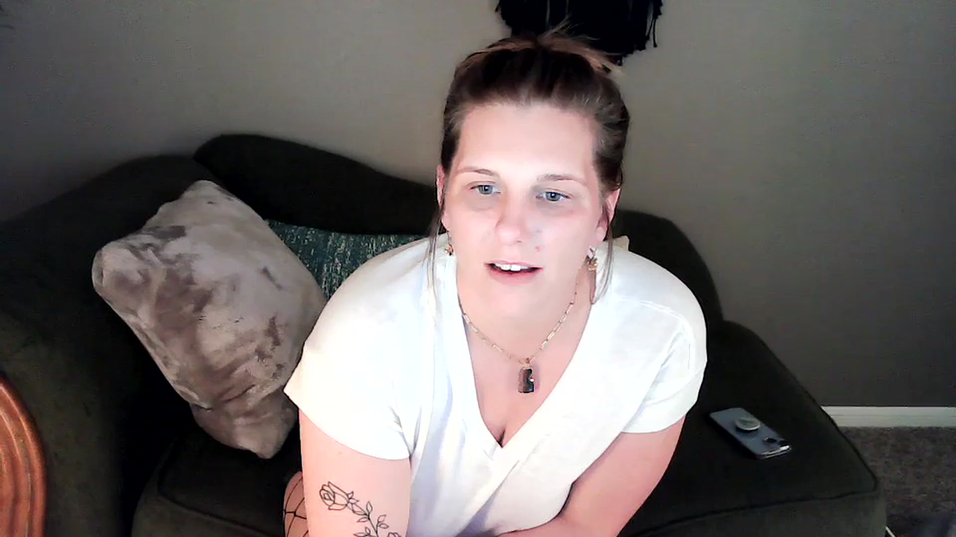Gallery image thumbnail from SouthernmilfK's myfreecams stream on, 05/01/2025, 17:16 image 20 of 20