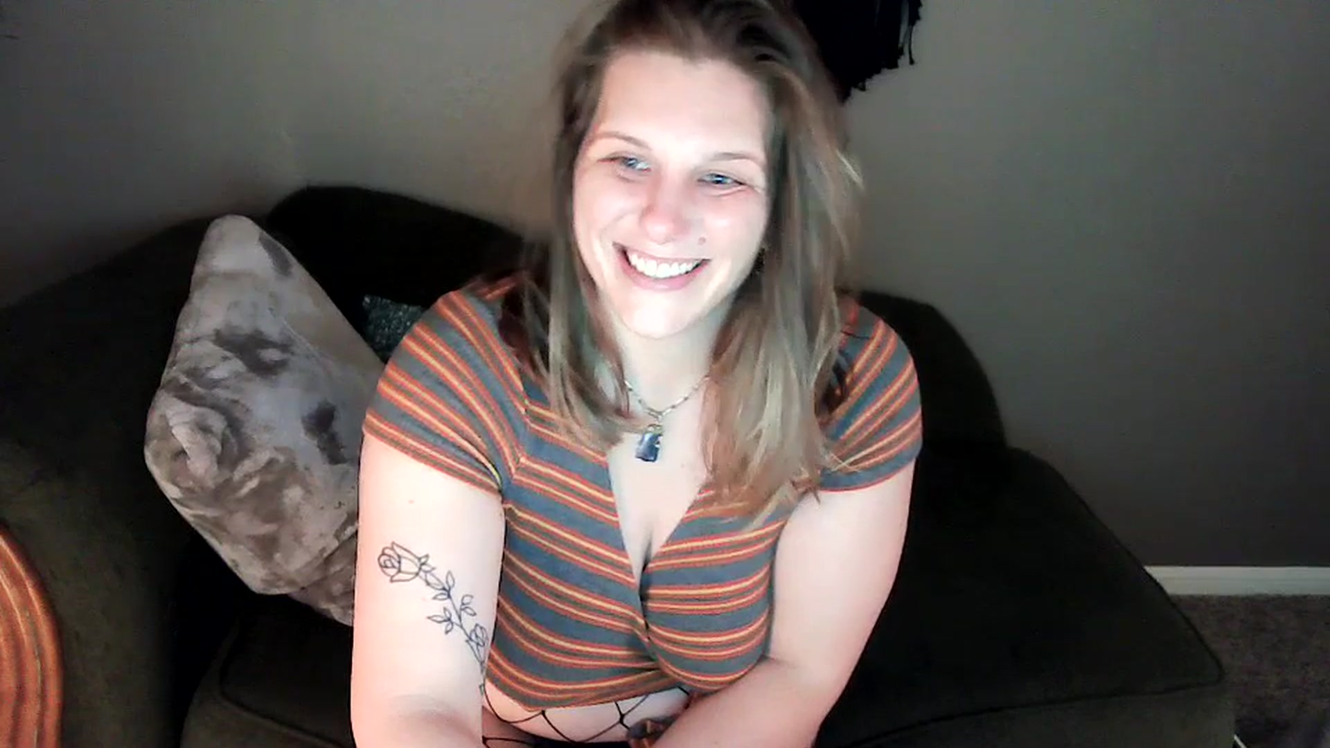 Gallery image thumbnail from SouthernmilfK's myfreecams stream on, 05/01/2025, 17:16 image 10 of 20