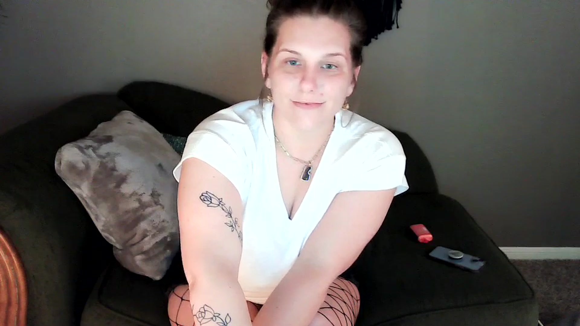 Gallery image thumbnail from SouthernmilfK's myfreecams stream on, 05/01/2025, 17:16 image 16 of 20