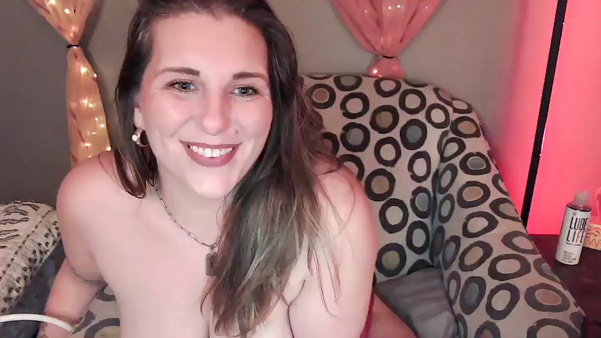 Gallery image thumbnail from SouthernmilfK's myfreecams stream on, 12/04/2025, 11:16 image 14 of 20