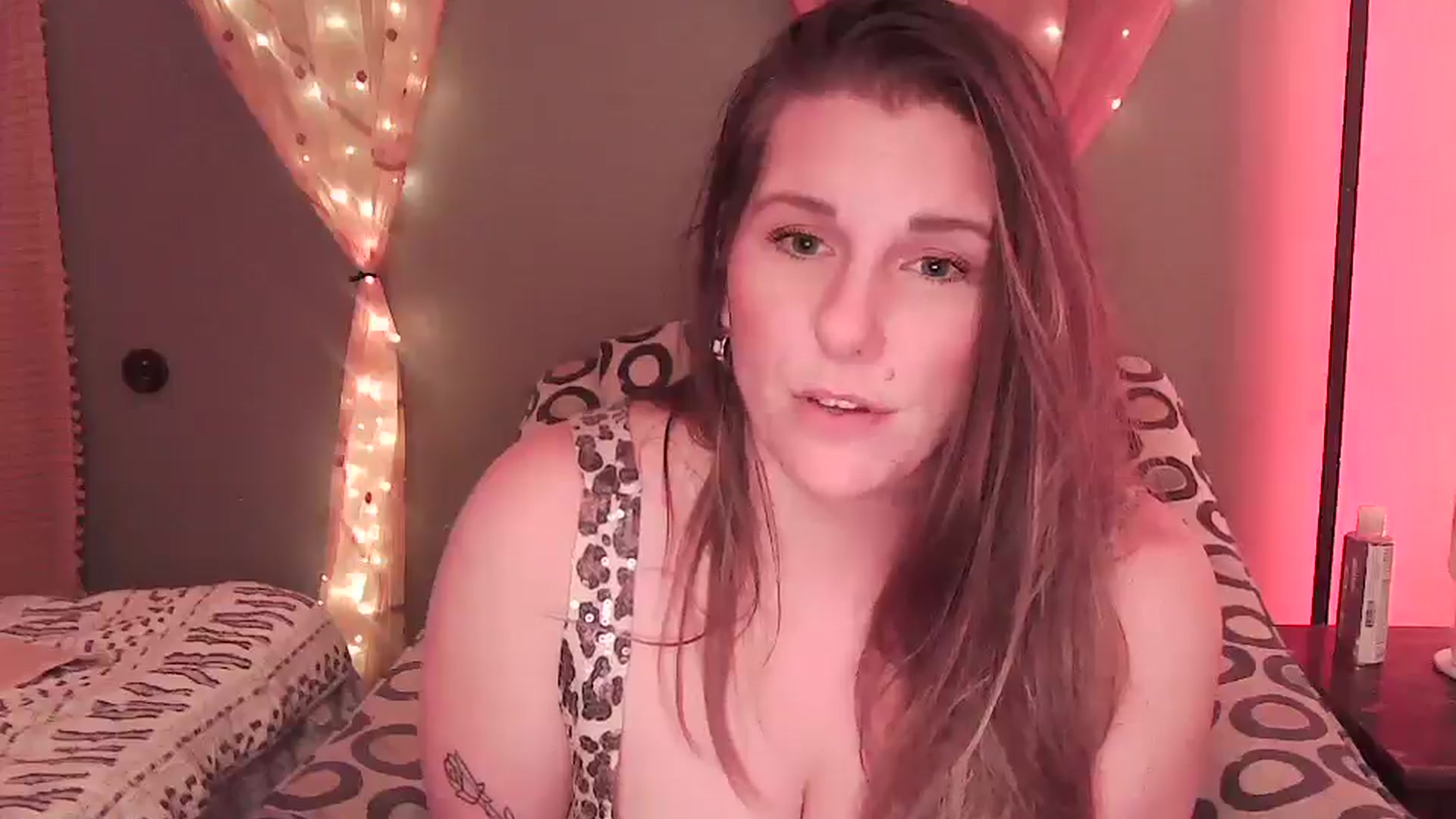 Gallery image thumbnail from SouthernmilfK's myfreecams stream on, 12/29/2025, 09:05 image 4 of 20