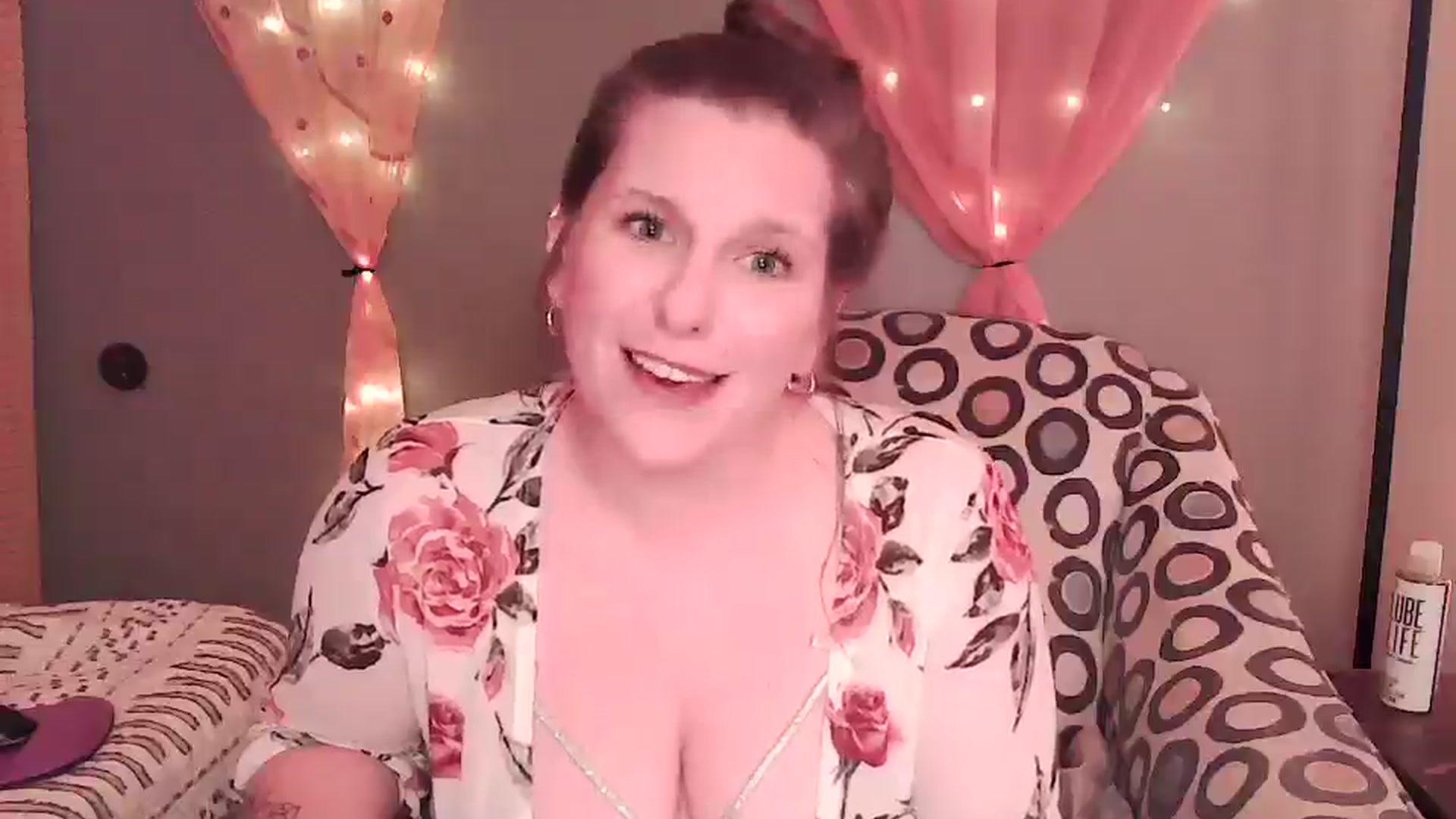 Gallery image thumbnail from SouthernmilfK's myfreecams stream on, 01/11/2026, 01:29 image 19 of 20