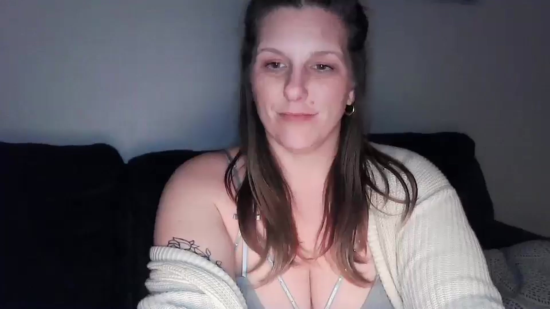 Gallery image thumbnail from SouthernmilfK's myfreecams stream on, 01/27/2026, 11:31 image 10 of 20