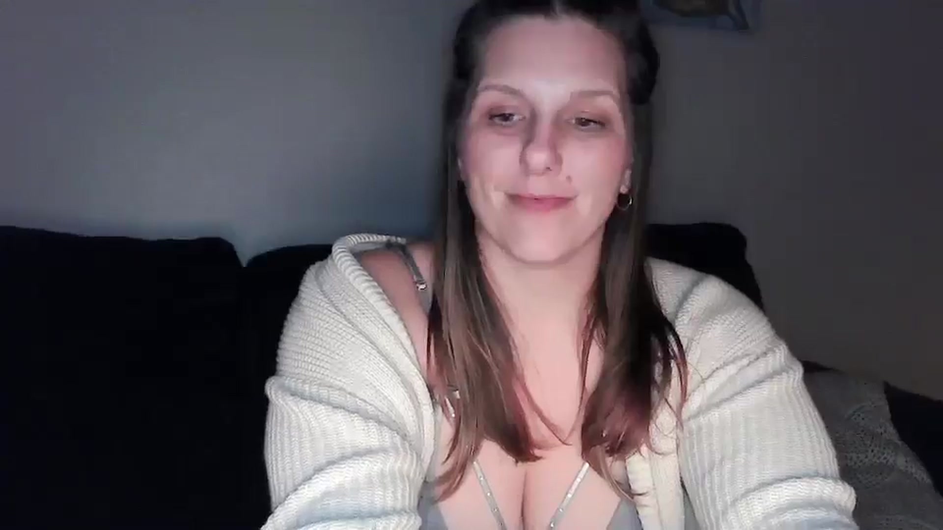 Gallery image thumbnail from SouthernmilfK's myfreecams stream on, 01/27/2026, 11:31 image 5 of 20